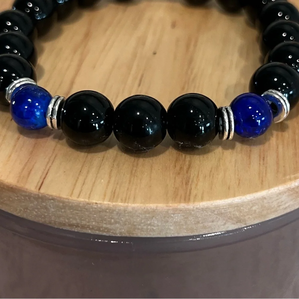 NWOT - Natural Black Onyx with Lapis Lazuli Men’s Stretch Bracelet